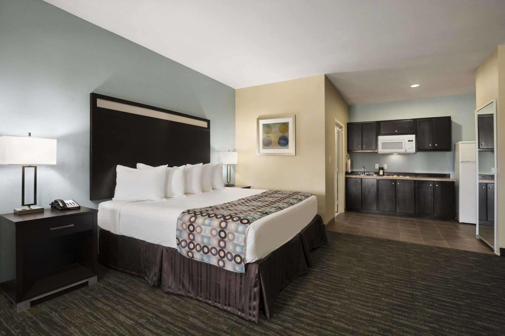 Days Inn Pearsall Buitenkant foto