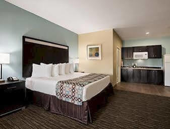 Days Inn Pearsall Buitenkant foto